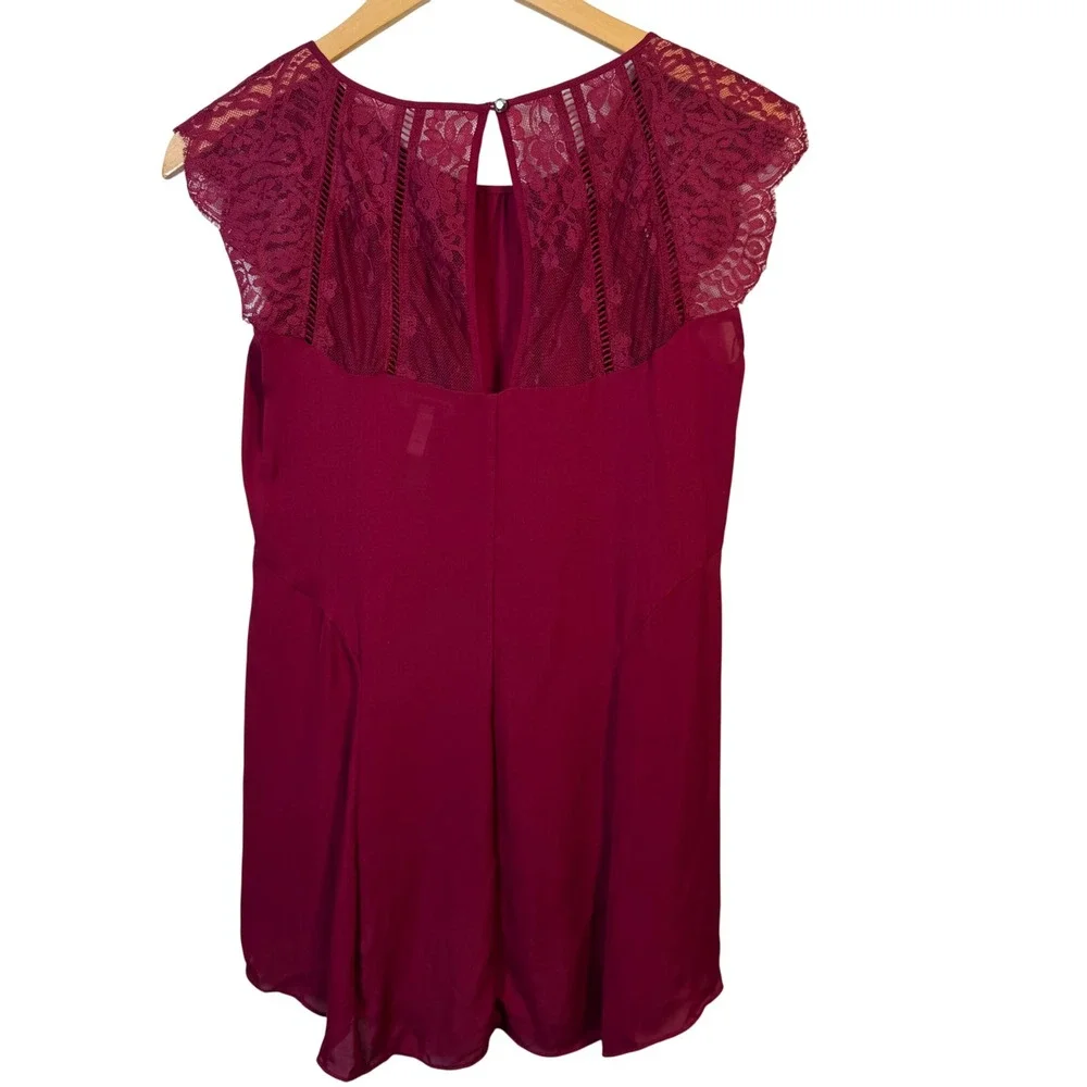 WHBM 100%‎ Silk Top XS Tunic Length Burgundy Delicate Lace Cap Sleeve Keyhole